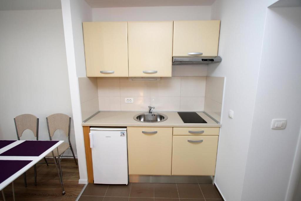 Apartmani Sea Star Makarska Exterior foto